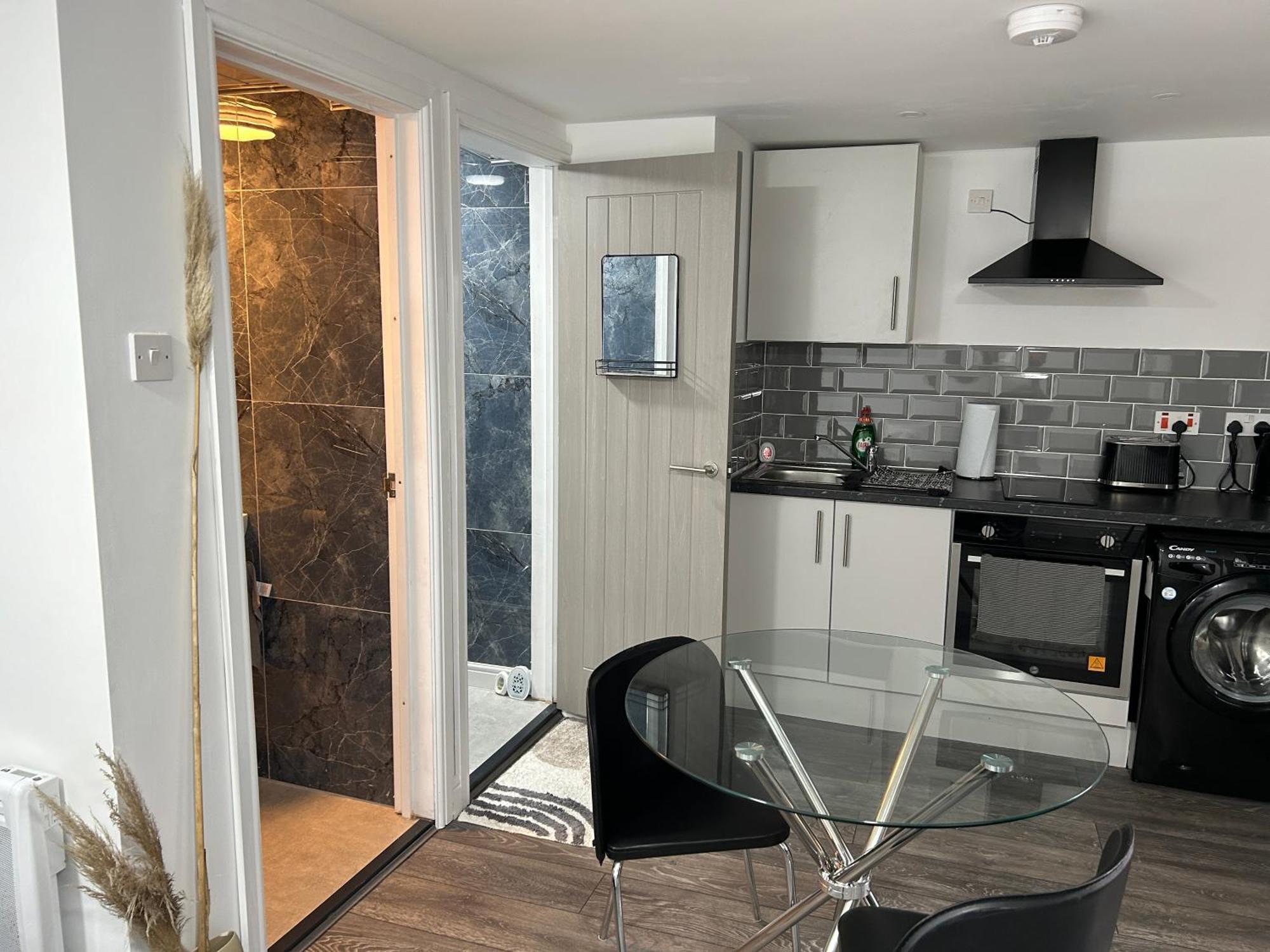 Charlohub 01 Apartment Ковънтри Екстериор снимка