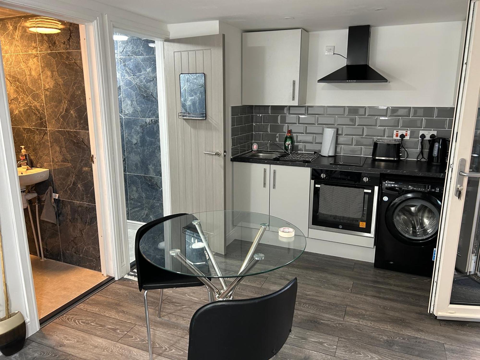 Charlohub 01 Apartment Ковънтри Екстериор снимка